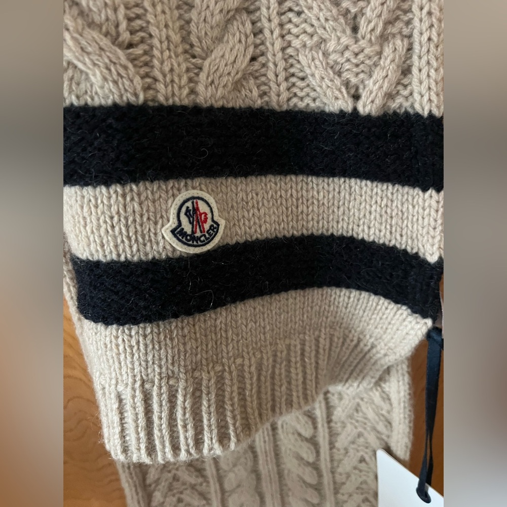Moncler Scairpa Tricot Tan and Black Cable Knit cashmere blend Scarf - Picture 6 of 14
